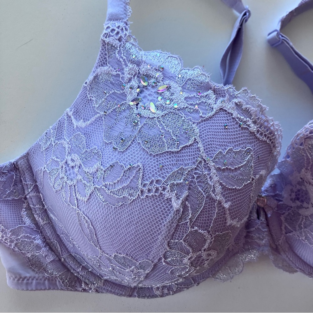 Victoria's Secret Lavender Floral Lace Rhinestone Push Up Bra 38C Shimmer Lilac - Picture 10 of 15